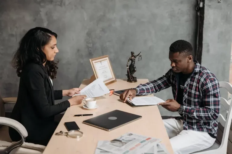Tips to choose the right education lawyer