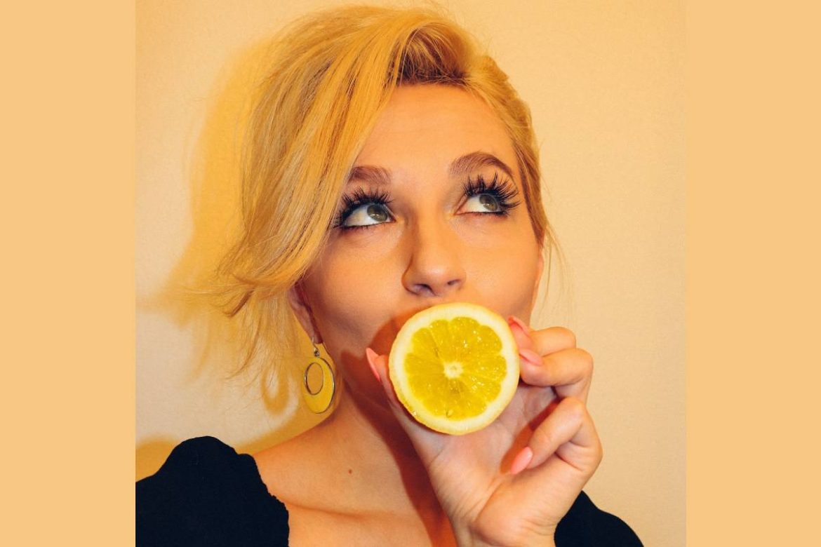 wellhealthorganic.com/easily-remove-dark-spots-lemon-juice wellhealthorganic.com/easily-remove-dark-spots-lemon-juice