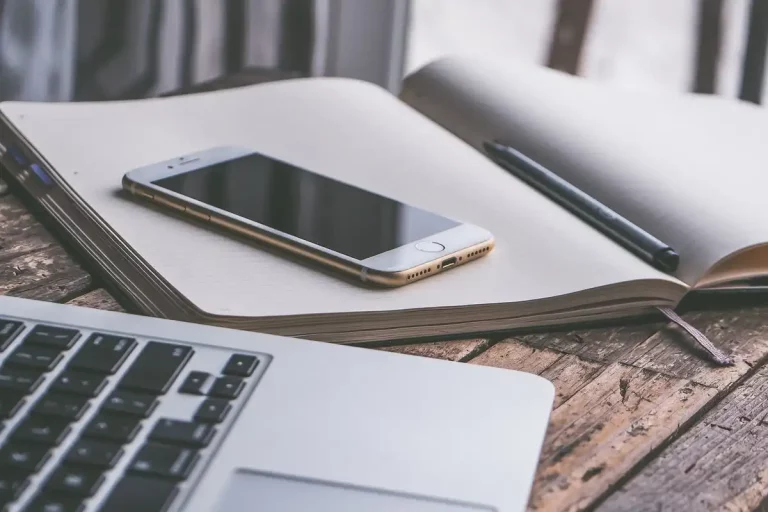 3 Reasons You Need To Consider An iPhone Mockup