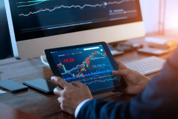 Measuring Share Price Volatility: Tools and Methods for Understanding Market Risk