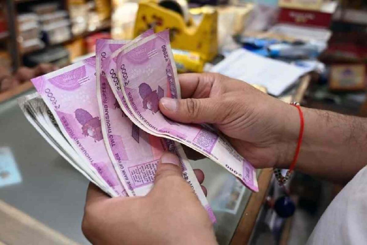 2000 Dollars In Rupees